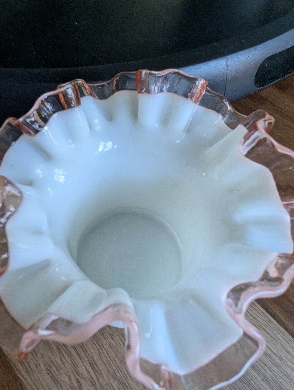 Fenton Glass Co. c1944 White Milk Glass Top Hat Vase with Pink Ruffled trim - Picture 5 of 6